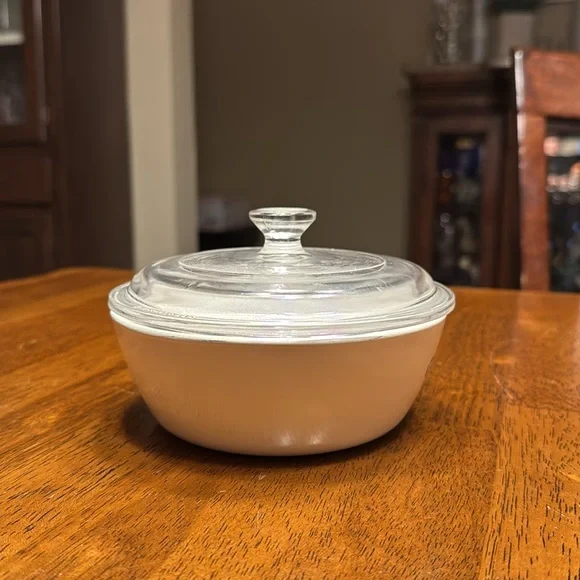 Vtg. 1980s Corning Ware, handled, Blue Cornflower 1 pint casserole/saucepan. - Picture 5 of 9